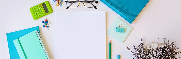 Cuadernos, Papel y Notas de Colores